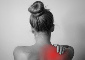 Image of woman with shoulder pain